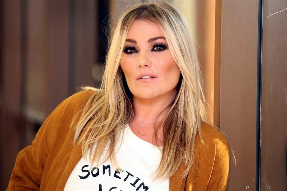 Gonzalo Miró aseguró que su ex, la cantante Amaia Montero, pasó momentos difíciles, pero que su regreso a la música está cerca.