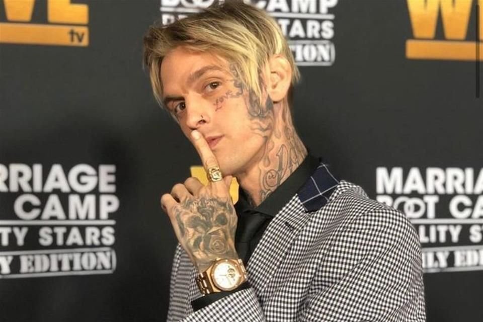 La madre de Aaron Carter exige una investigación a fondo sobre el caso de la muerte del cantante, insiste que pudo ser un homicidio.