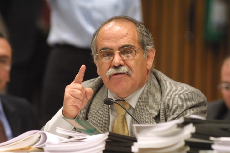 José Barragán Barragán ocupó un asiento en el Consejo General IFE del 31 de octubre de 1996 al 31 de octubre del 2003.