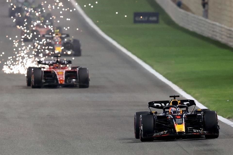 El arranque arrollador que tuvo Red Bull los hace ver que son de otro planeta, según Charles Leclerc.