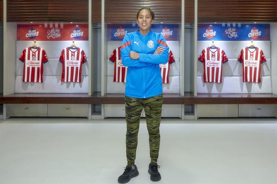 Casandra Montero llegó para las Chivas en el Apertura 2021 y se ha convertido en un referente del equipo.