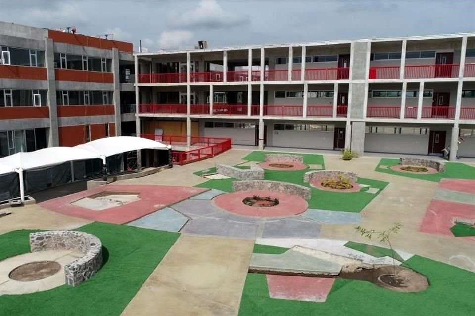 Instalaciones del Instituto de Ciencias en el Fraccionamiento Solares, en el Municipio de Zapopan.