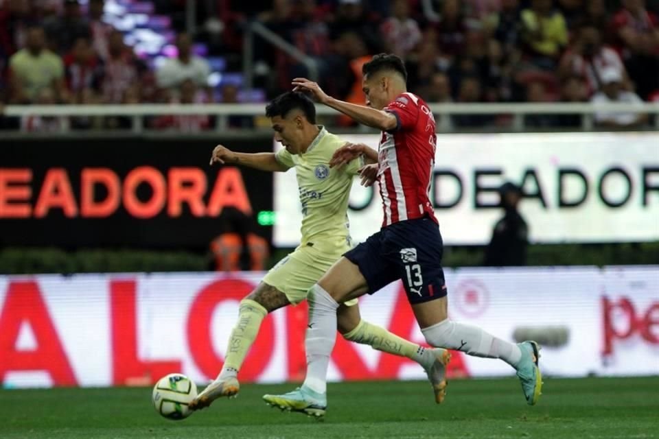 El América se llevó el Clásico Nacional.