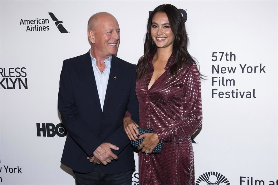 La esposa de Bruce Willis, Emma Heming, posteó un video donde agradece las felicitaciones para el actor por su cumpleaños.