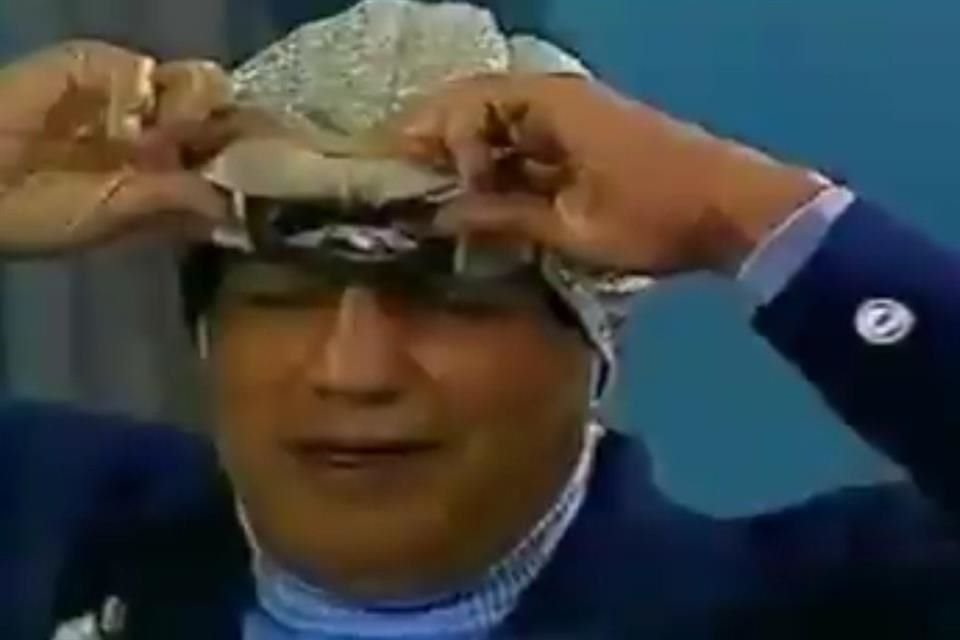 El 25 de enero de 1984 El Santo se quitó su mascara en el programa  Contrapunto, conducido por Jacobo Zabludovsky.