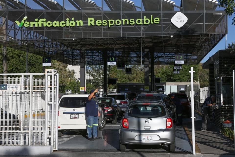 Yussara Canales, diputada de Morena, presentó una iniciativa para exentar de verificación en municipios que mantengan buena calidad de aire.