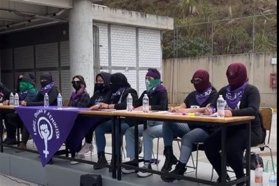 Estudiantes de la UAM mantienen paro indefinido tras acusar una falta de atención a sus demandas contra la violencia de género.