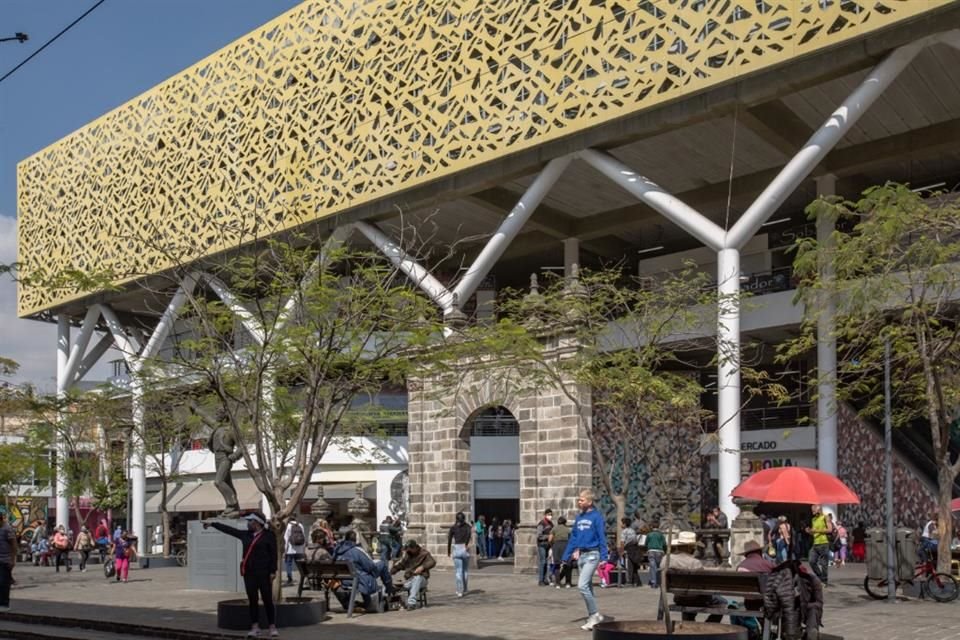 En la terraza del Mercado Corona se pretende poner espacios de comida típica, área para artesanías, museos, entre otros.