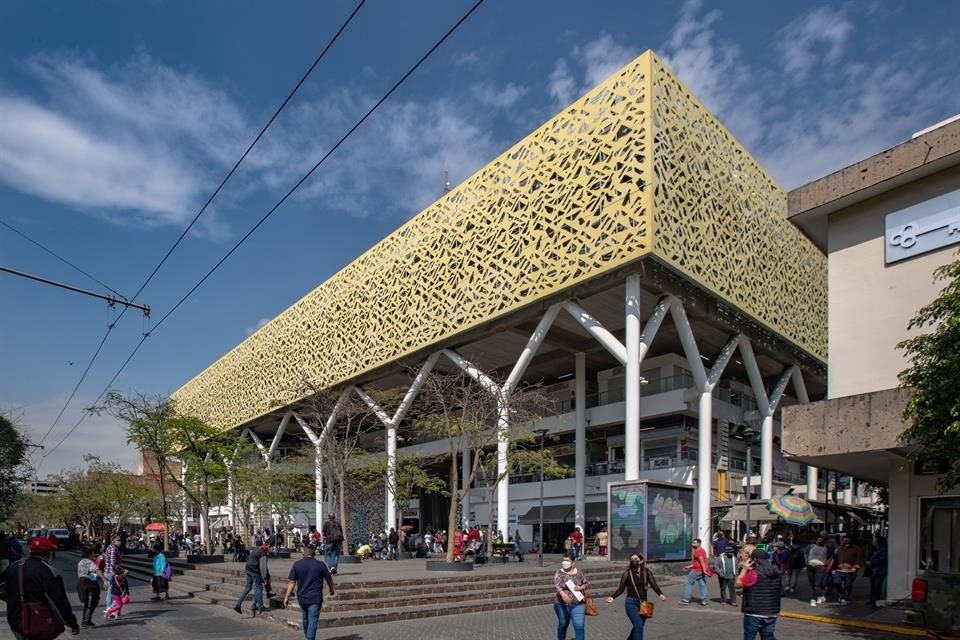 En la terraza del Mercado Corona se pretende poner espacios de comida típica, área para artesanías, museos, entre otros.