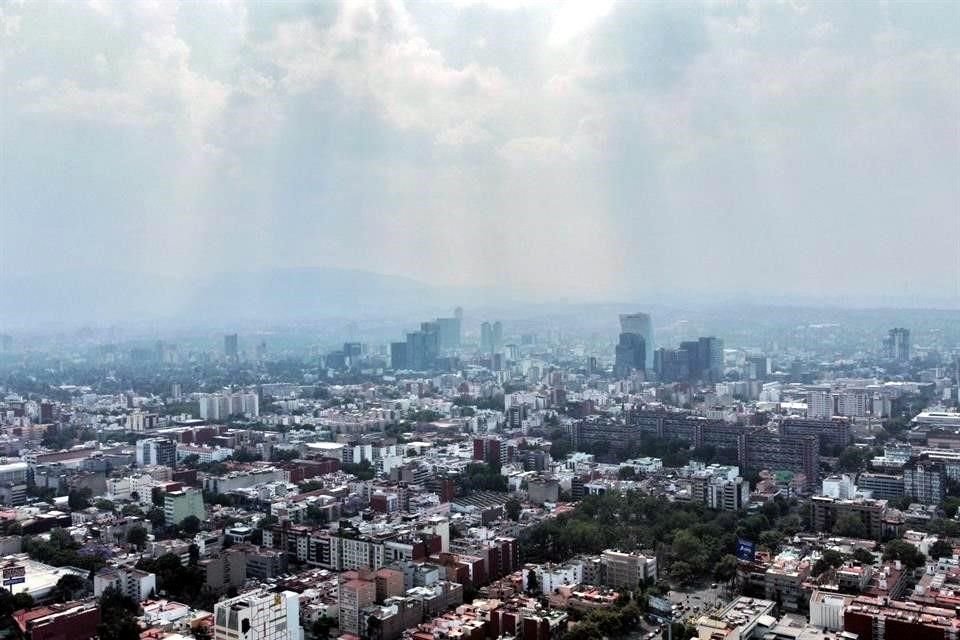 Autoridades de la ZMVM informaron que, con corte a las 15:00, la Fase 1 de la continencia ambiental por acumulación de ozono se mantiene.