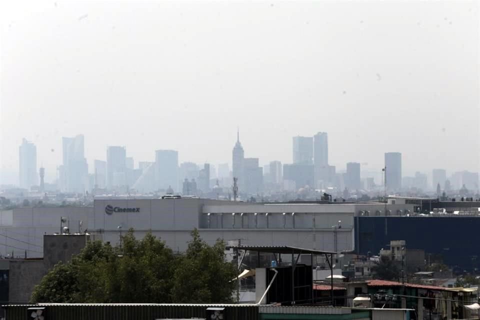 La CAMe informó que la Fase 1 de la contingencia ambiental se mantiene por la mañana de este lunes; prevén calidad mala a muy mala este día.