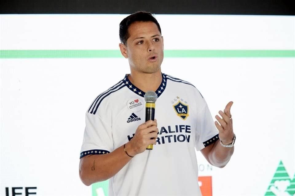 'Chicharito' digo que los aficionados mexicanos tiene que entender bien el concepto de apoyo.