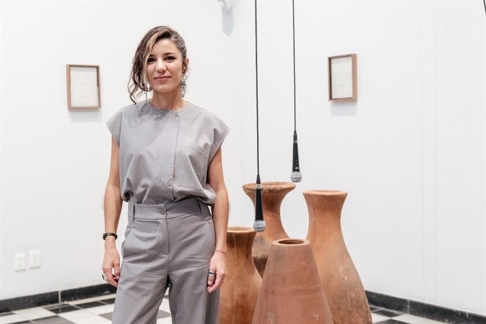 La artista Ana Paula Santana reflexiona sobre distintos sonidos de emergencia con la exposición 'Respirar es Oír Adentro'