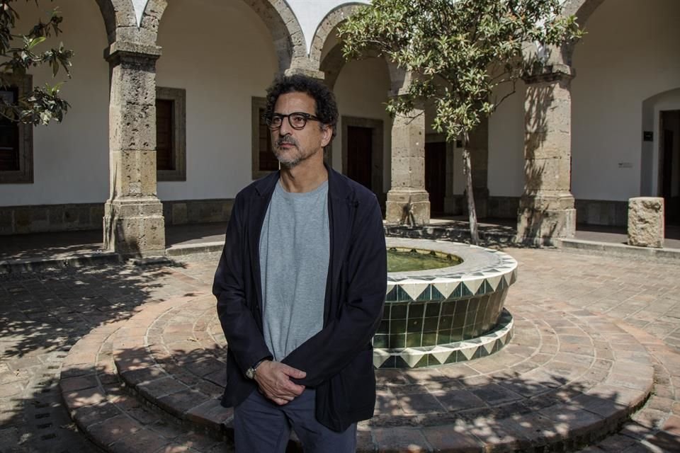 La obra del pintor mexicano, residente en Los Ángeles, Yishai Jusidman (Ciudad de México, 1963), versa siempre, o casi siempre, sobre la historia de la misma pintura.