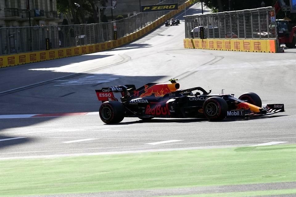 Checo lamentó el choque de Tsunoda.