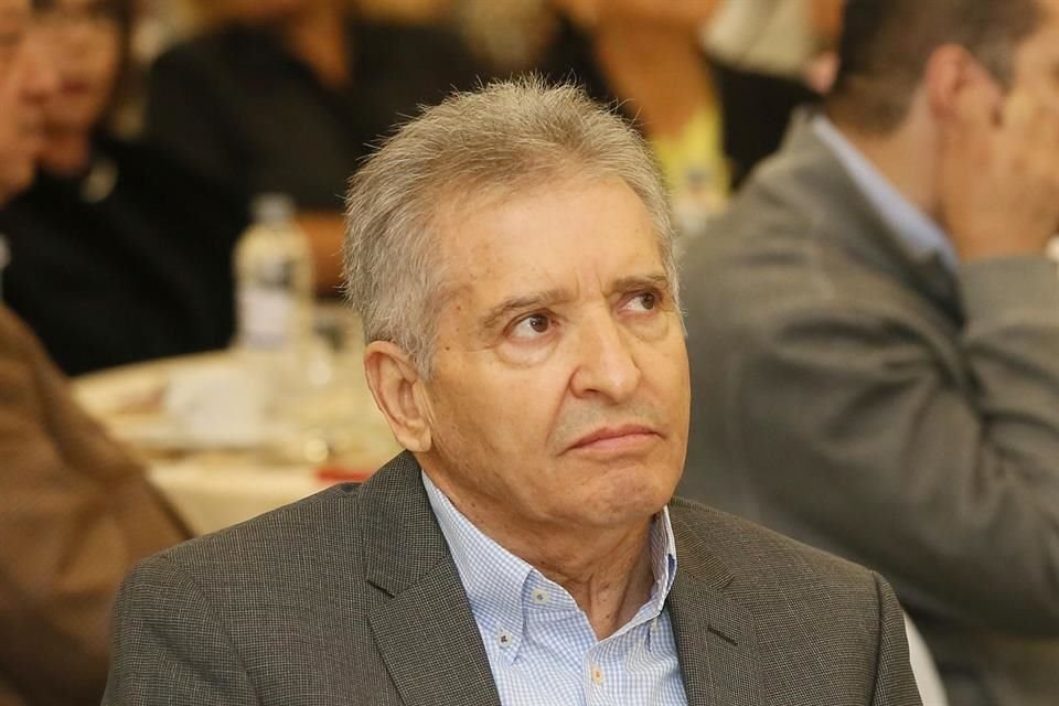 Jorge Arana fue militante del PRI desde 1986.