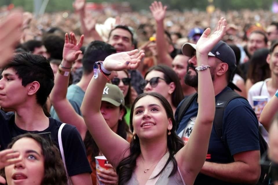 Miles de personas disfrutaron de sus artistas favoritos en el segundo día del festival Pa'l Norte