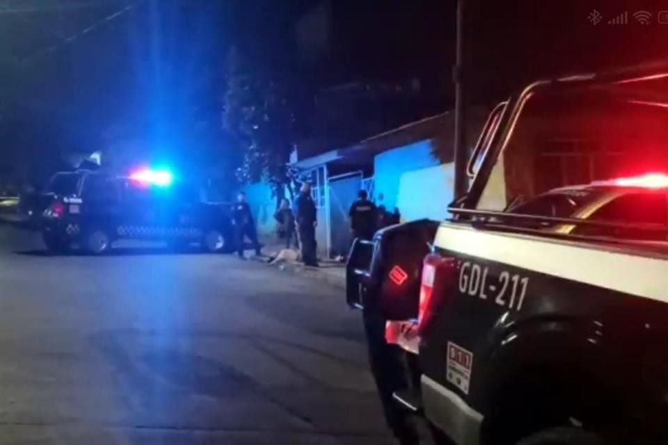 Una mujer fue asesinada a balazos durante la madrugada de este domingo en calles de la Colonia El Bethel, en Guadalajara.