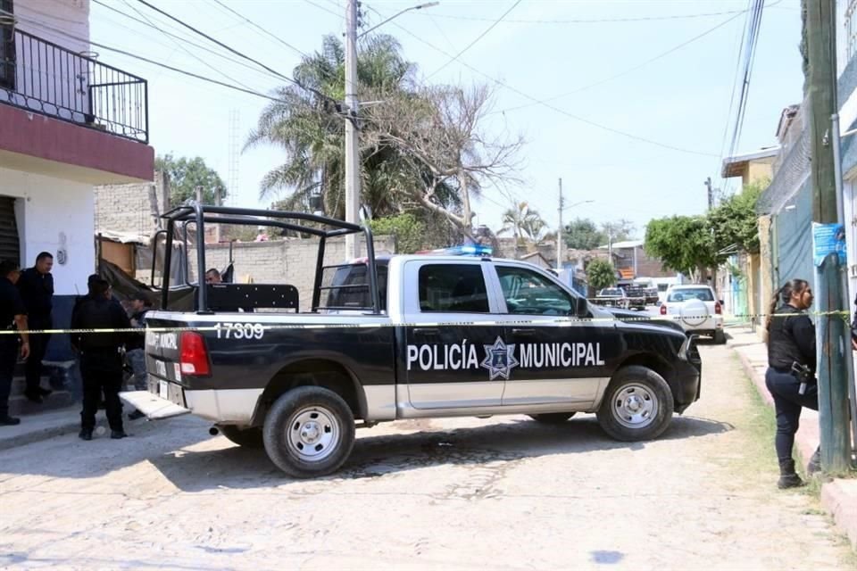 Luego de una dicusión entre varias personas en calles de la Colonia La Romita, un hombre fue asesinado a tiros y otro quedó herido.