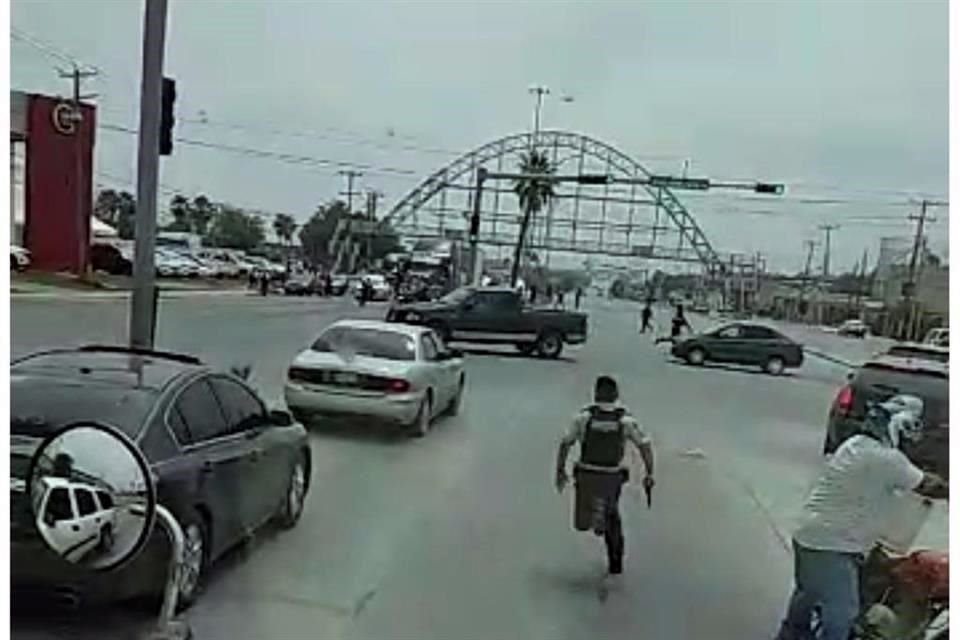 Los hechos comenzaron en el cruce de la Avenida Tecnológico y Lago de Chapala.