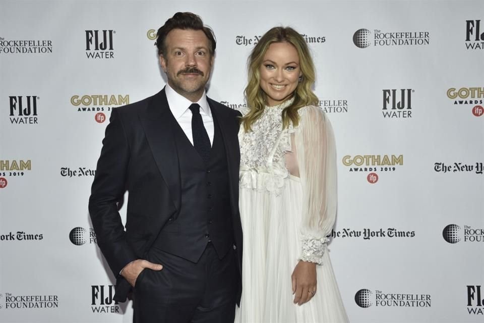 La directora Olivia Wilde acusó a su ex esposo Jason Sudeikis de no pagar la manutención de sus hijos que es de 100 mil dólares mensuales.