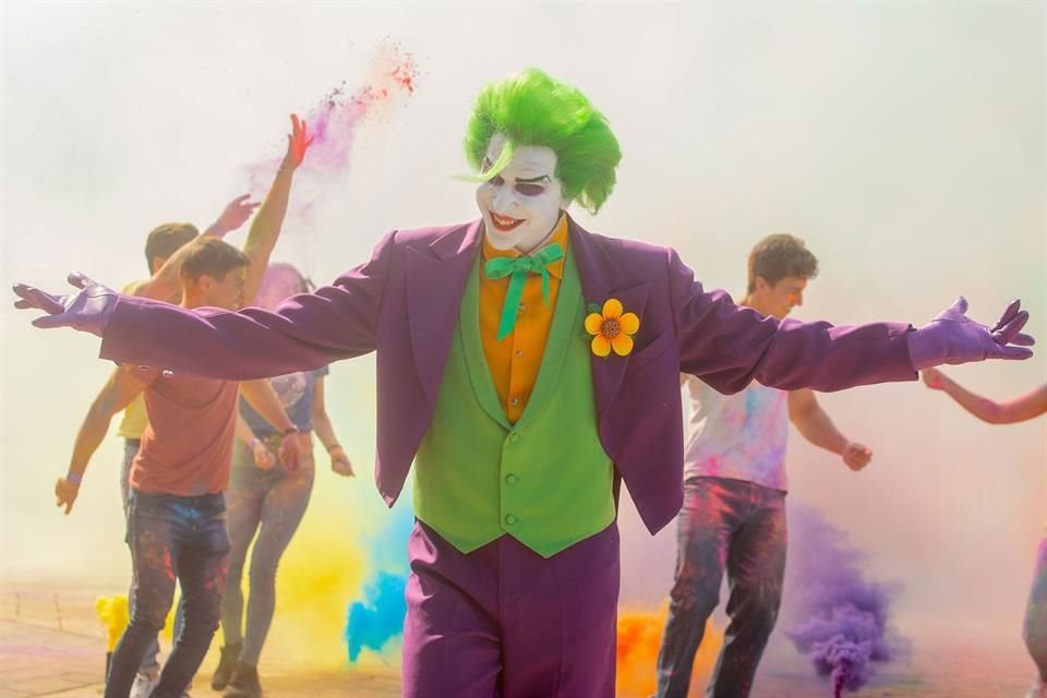 Six Flags albergará el 'Héroes y Villanos Fest' donde los asistentes podrán convivir con sus personajes favoritos de DC.
