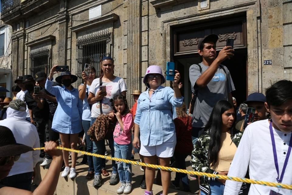 La comunidad no perdió detalle del recorrido.