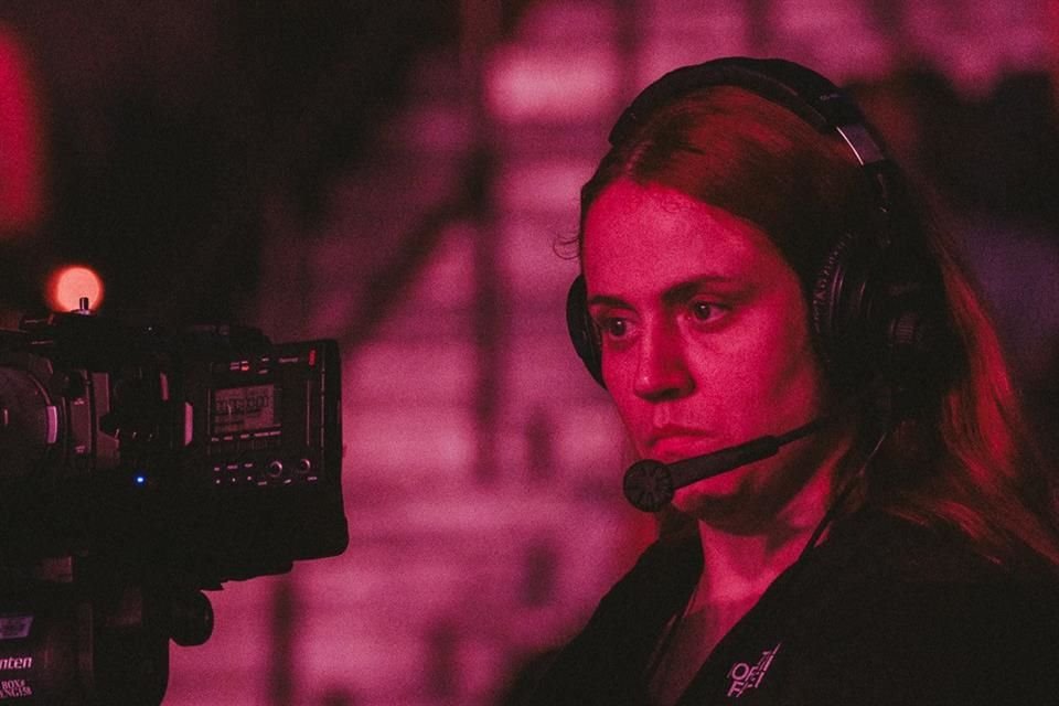 La tapatía Itzel Sandoval tiene más de una década como ingeniera en electrónica, colaborando en los conciertos más importantes de la Ciudad y en giras de artistas internacionales.