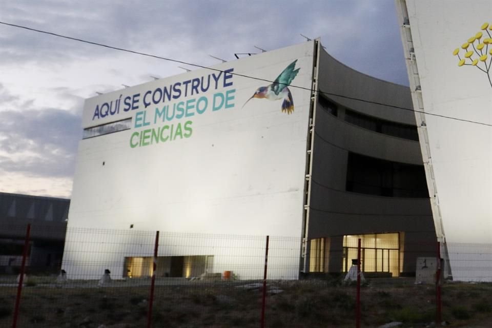 Actualmente así se ve el exterior del Museo de Ciencias Ambientales de la Universidad de Guadalajara.