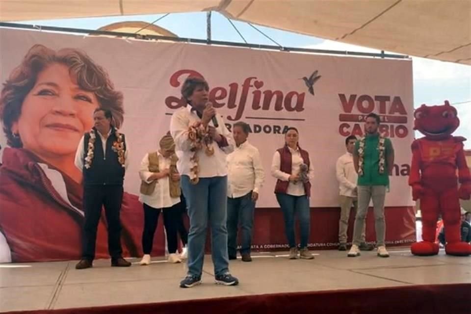 Desde la Explanada del Municipio de Amecameca, la candidata de Morena al Edomex, Delfina Gómez, afirmó que está lista para su primer debate contra su adversaria priista.