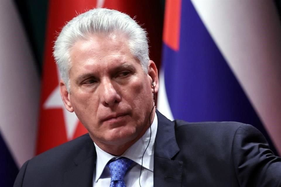 Los diputados de la Asamblea Nacional ratificaron a Miguel Díaz-Canel como Presidente de Cuba por un nuevo mandato.