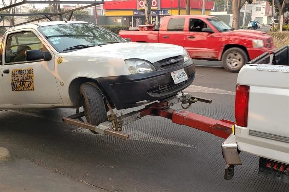 Vásquez dijo que desde el Congreso local se buscará hacer un llamado a las autoridades del Estado, para que frenen la operación de grúas 'pirata'.