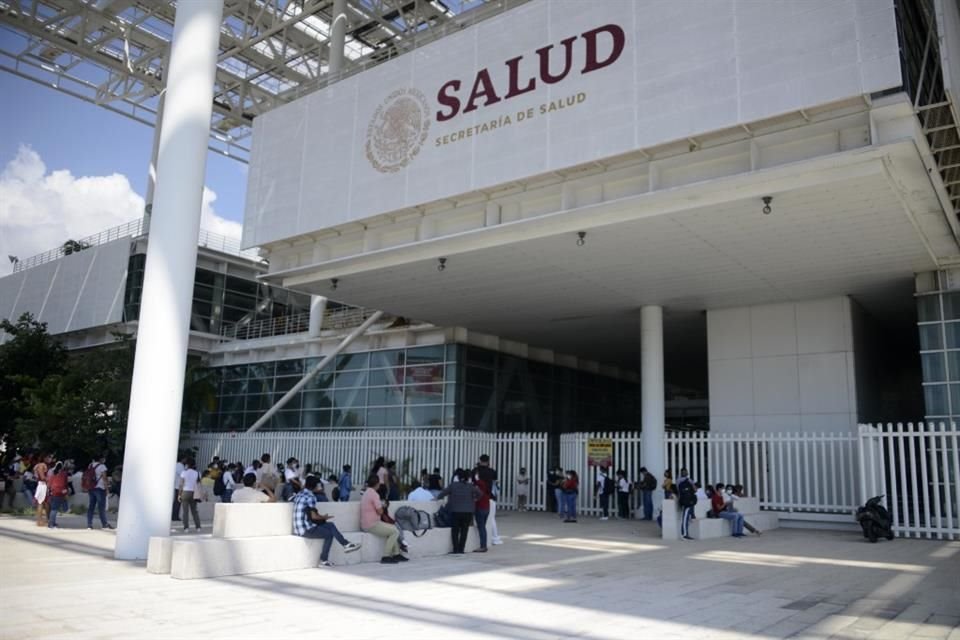 Cámara de Diputados sepultó al Insabi, creado en 2020 como la institución  que brindaría atención médica a población sin seguridad social.