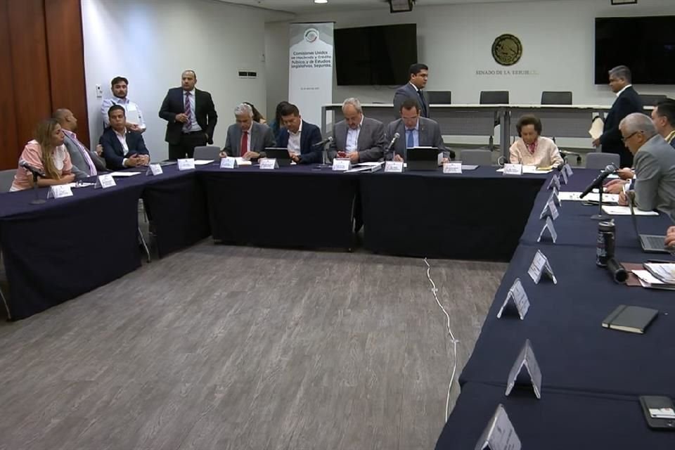 Morena presentó y empujó en comisiones iniciativa para favorecer bursatilización y mejorar rendimiento de inversores en bolsas de valores.