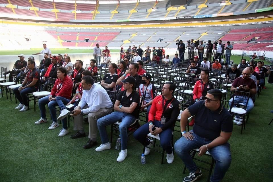 Pocos abonados asistieron a la charla con José Riestra.