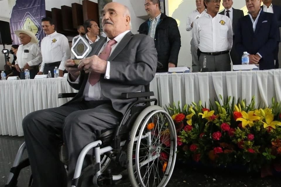 Víctor López Stoupignan, pilar de la Unión de Comerciantes del Mercado de Abastos, falleció y dejó un cálido legado como líder y empresario.