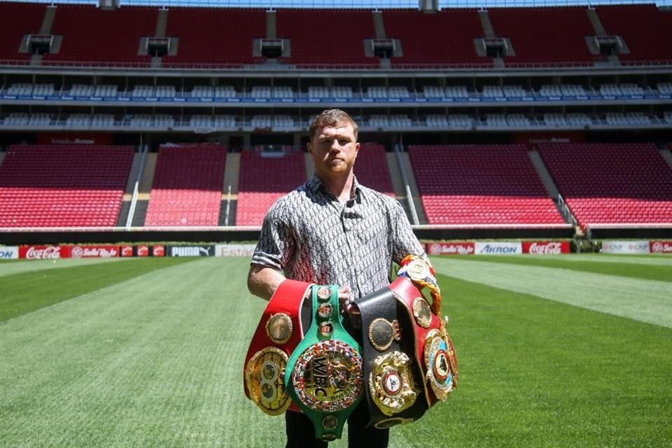 Este viernes se realizó el sorteo de los alumnos ganadores de boletos para la pelea de 'Canelo' en Guadalajara. Te decimos dónde consultar la lista.