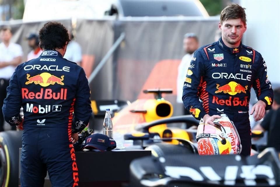 Mientras que Sergio Pérez dominó la competencia,  Max Verstappen se tuvo que conformar con la tercera posición.