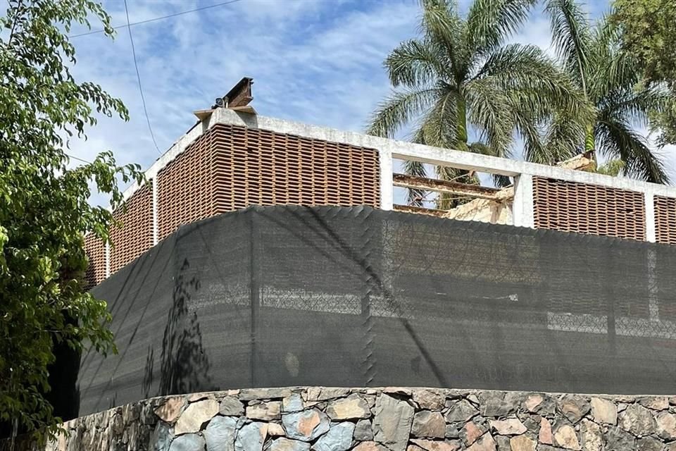 La Casa Ortiz Parra, un ejemplo destacado de la arquitectura moderna tapatía y diseñada por el arquitecto Enrique Nafarrate en 1958.