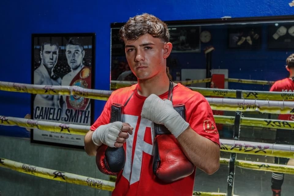 Johan Álvarez es sobrino del también boxeador, Canelo Álvarez.