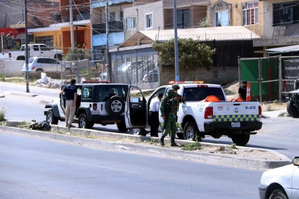 Completamente carbonizado fue hallado el cadáver de un hombre en un canal de aguas negras ubicado en calles de la Colonia Rancho Nuevo.