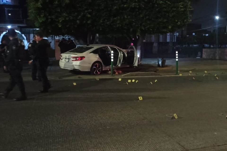 Un enfrentamiento entre civiles armados alertó a habitantes de la Colonia Olímpica, esta madrugada. No se registraron detenidos ni heridos.