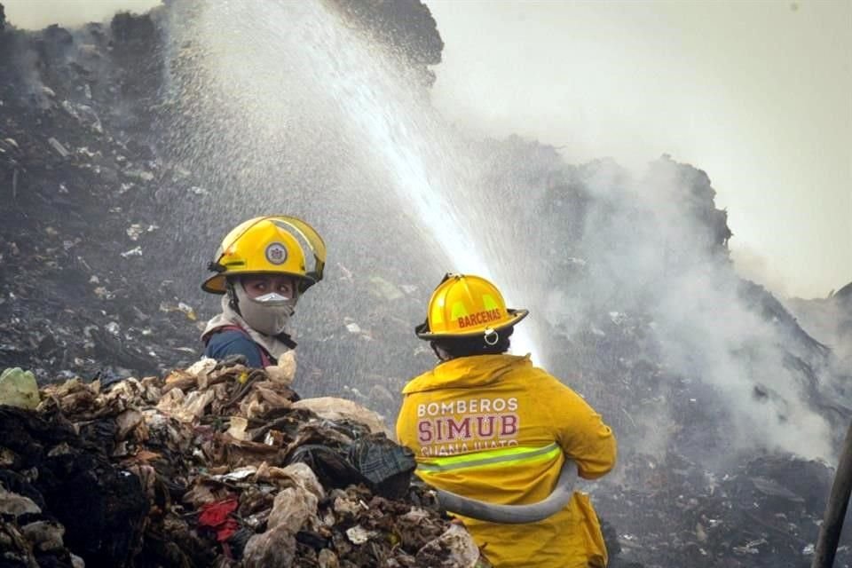 El fuego lleva 4 días activo.