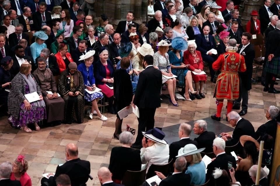 Así lucía la Abadía de Westminster a una hora de que comenzara el protocolo.