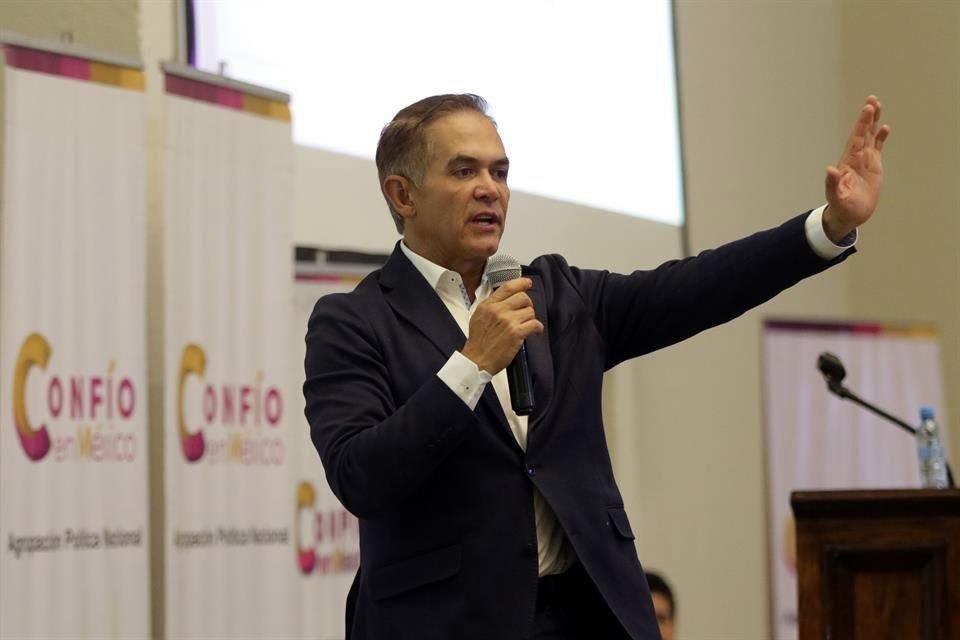 Miguel Ángel Mancera advirtió que el Presidente Andrés Manuel López Obrador tiene ya un diseño para ganar las elecciones del 2024.