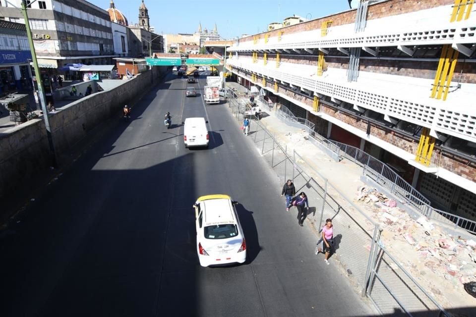 La primera etapa de la ciclovía sobre Javier Mina comprende de la Calzada independencia a Belisario Domínguez.