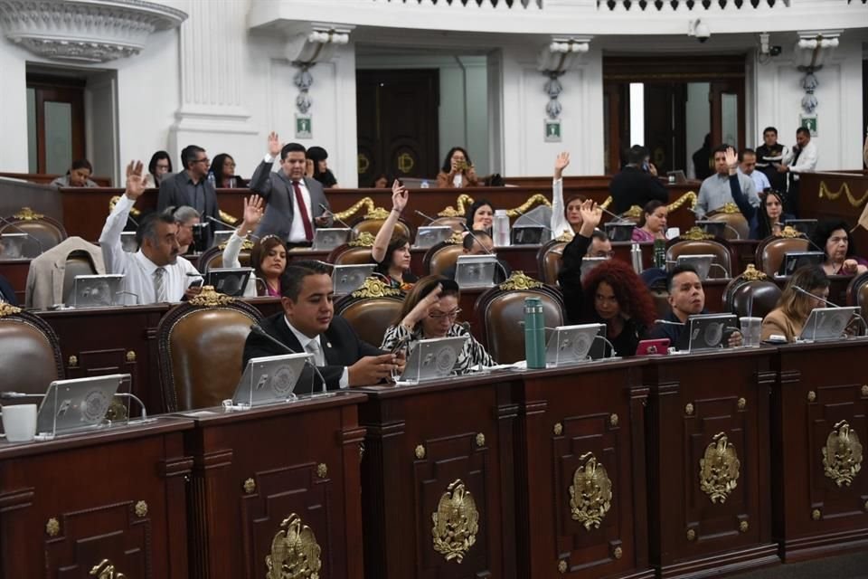 Diputados en el Congreso aprobaron la iniciativa que desarrolla el procedimiento específico de ratificación de la persona titular de la FGJ.