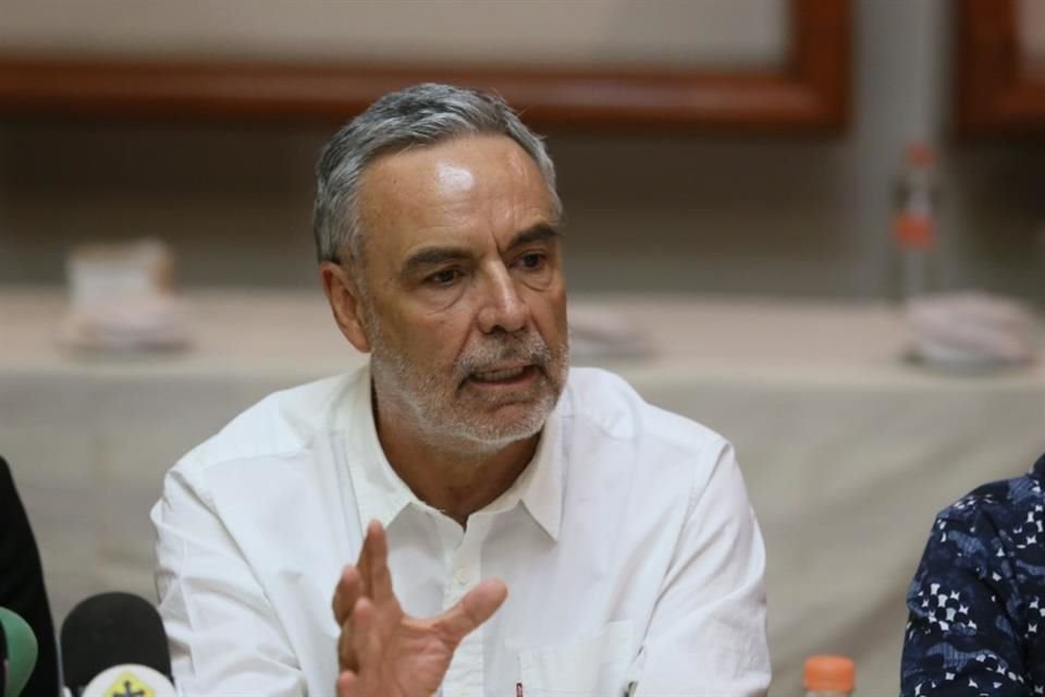 Alfonso Ramírez Cuéllar, 'referente nacional' de la Red #EsClaudia.