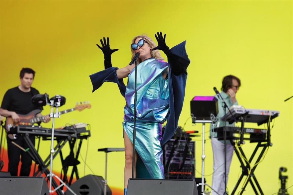 Róisín Murphy en el escenario principal del Tecate Emblema.