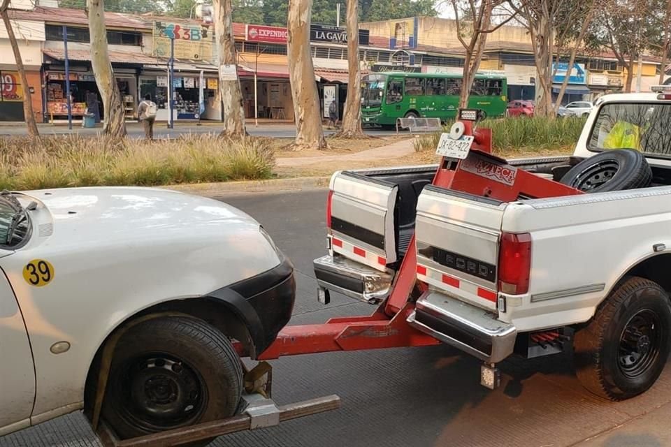 Las normas técnicas de la Ley de Movilidad permitirán certeza en la regulación de grúas, pero sin garantía de acabar con servicios 'pirata'.
